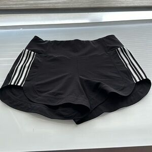 Athleta side stripe run short